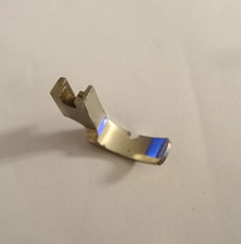 Pied piqué Bord droit Courbe