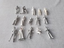 LOT DE 15 PERSONNAGES FIGURINES EN RÉSINE A PEINDRE 1/43