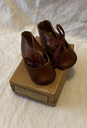 Chaussures poupées - de,