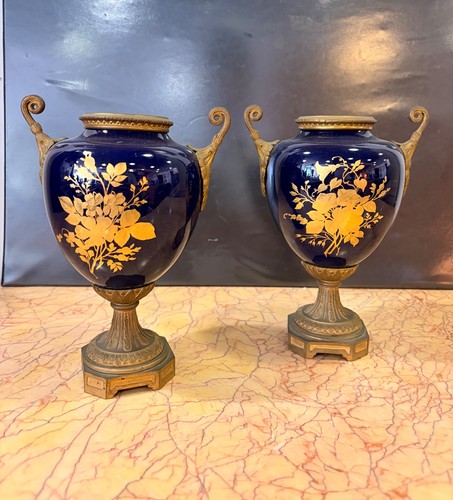 Très belle paire vases - très,