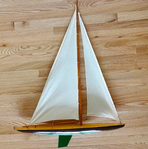 Vintage sail pond yacht - 2,