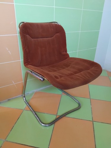 Lot deux fauteuils - deux, vintages