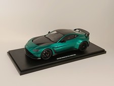 Aston Martin V12 Vantage