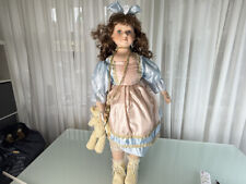 Poupée d'artiste poupée de