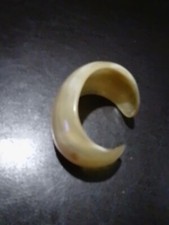 Bracelet VINTAGE ethnique en corne .