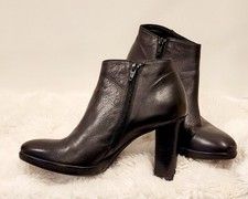 Bottines en cuir noir Progetto femme 39 talons 11 cm très bon état