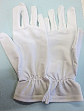 GANTS BLANCS pour tenue de