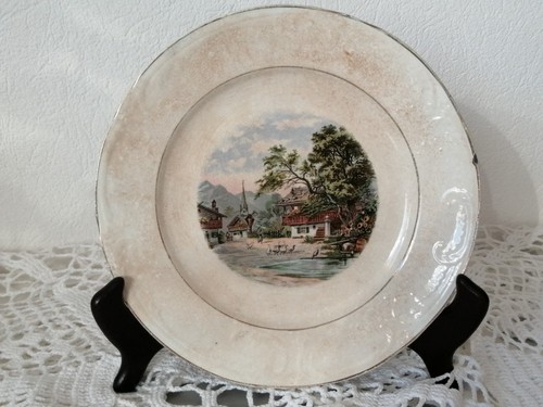 Assiette très ancienne terre - ancienne,