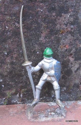 Cyrnos moyen age figurine - cyrnos, /