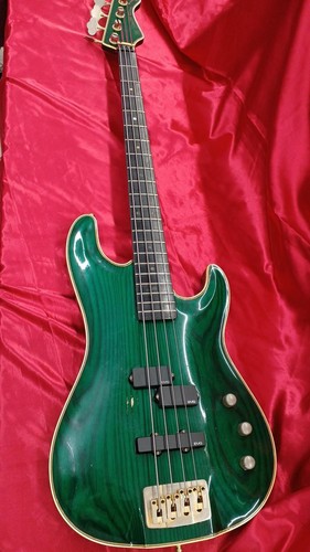 Guitare basse électrique