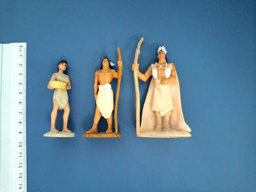 Lot figurines disney - lot,