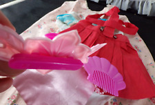 Ancien lot vêtements poupée