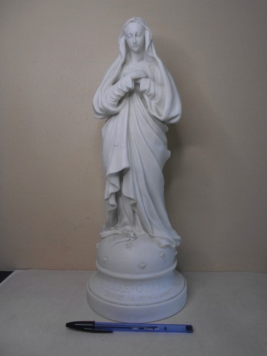 Ancienne grande statue - , vierge