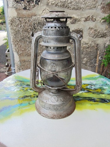 Ancienne lampe tempete - ancienne,