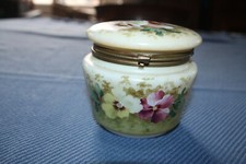 Bonbonnière Boite à bonbons drageoir ancien verre opalin émaillé revoir cerclage