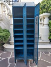 armoire industrielle vintage