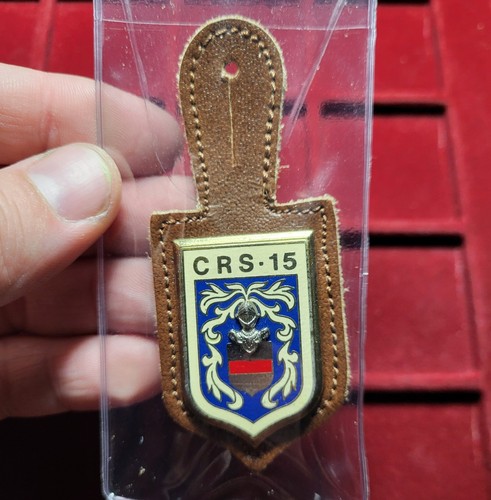 128 pucelle insigne - #128-3,
