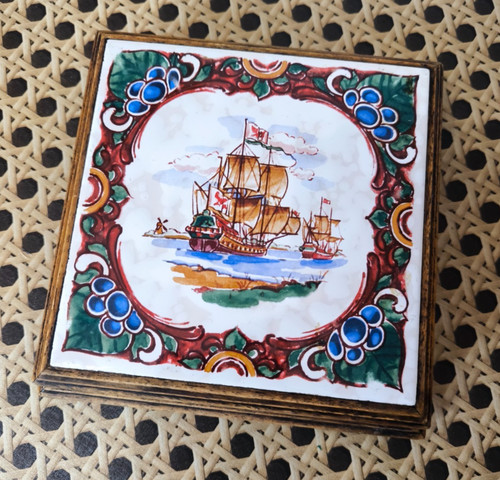 Ancien dessous plat carreau - de,