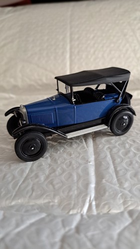 Universal hobbies citroen - --,