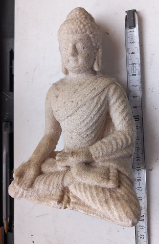 Petit bouddha pierre - bouddha, en