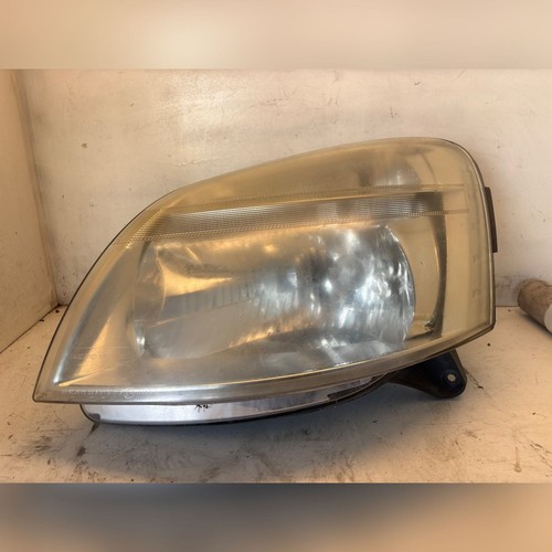 Projecteur phare feu avant