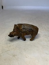 SANGLIER EN BRONZE SIGNE P