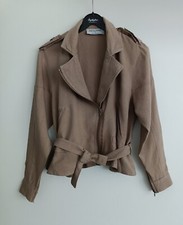 Veste marron. Legere