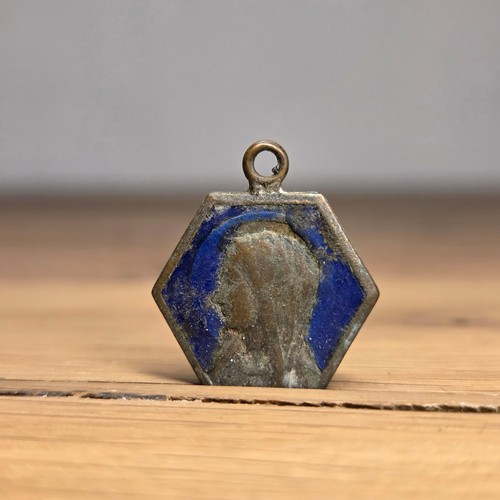 Médaille emaillée bleu