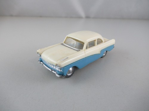 Siku plastic v82 - v82, taunus