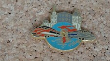 Pin's TGV signé Ballard