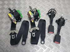 Jeu ceinture securité avant