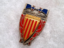 Un insigne " Sapeurs Pompiers
