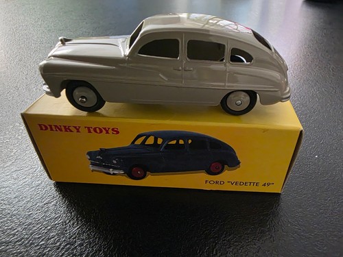 Dinky toys atlas - toys, ford