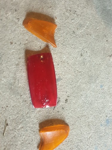 Cabochon feu arriere peugeot - arriere,