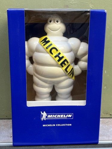Collector figurine en - @,