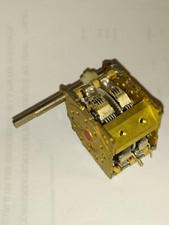  CONDENSATEUR VARIABLE DOUBLE CAGE 120 PF 280 PF démultiplication 2 tours C14h4