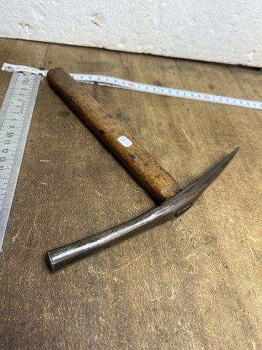 Marteau cordonnier tapissier - cordonnier,