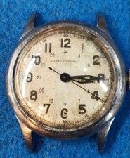 Montre militaire modèle