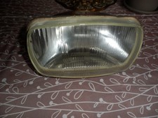 ANCIEN PHARE OU OPTIQUE POUR VOITURE REF / 72 / 20 / 064
