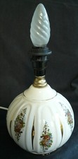 Lampe de chevet porcelaine fleurs & or – REF 97 – charme classique
