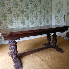 table de salle à manger de style Henri II