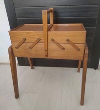 TRAVAILLEUSE - BOITE A COUTURE