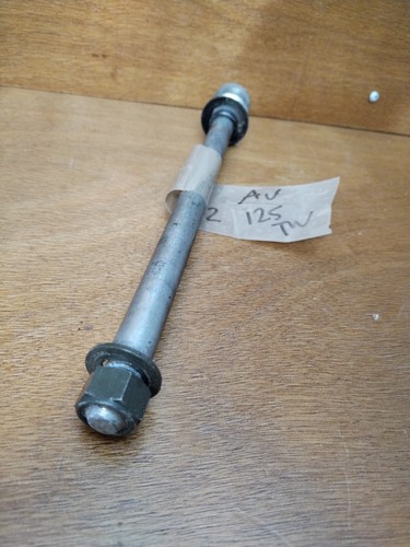 Axe roue avant écrou - de,
