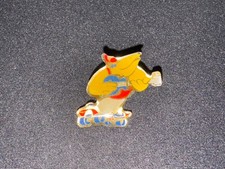 (V8) PINS BADGE ENAMEL VINTAGE