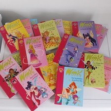 LOT 22 livres WINX Club /