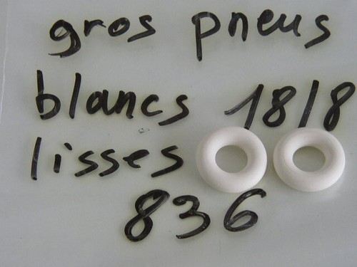 Lot gros pneus blancs - lot,