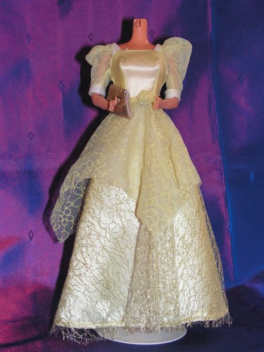 Barbie ancienne robe de - ancienne,