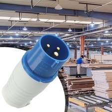 Prise industrielle bleue robuste 16 ampères 240 V IP44 cotée 3 broches 2P plus