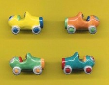 * FEVES   4 VOITURES    série complète  ..ref. S26