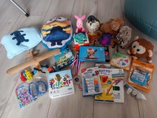 Lot de jeux, jouets, peluches